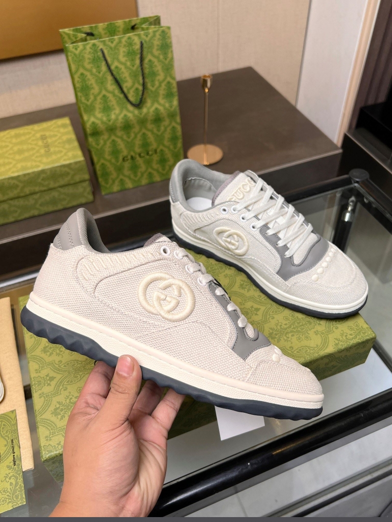 G*u*i casual shoes